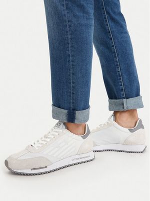 Buty sportowe męskie EA7 Emporio Armani ze sklepu: MODIVO w kategorii: Buty sportowe męskie - zdjęcie WP-EBWP-BKLVO-LN0_0000306113985