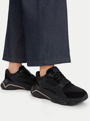 Buty sportowe damskie wiosenne Guess ze sklepu: MODIVO w kategorii: Buty sportowe damskie - zdjęcie WP-EBWP-BKLVO-LN0_0000306154889