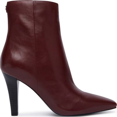 Botki jesienne Guess ze sklepu: MODIVO w kategorii: Botki - zdjęcie WP-EBWP-BKLVO-LN0_0000306155107