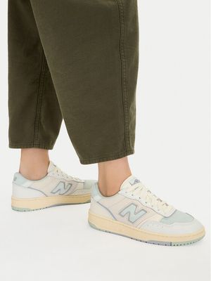 Buty sportowe damskie na wiosnę New Balance ze sklepu: MODIVO w kategorii: Buty sportowe damskie - zdjęcie WP-EBWP-BKLVO-LN0_0000306385665