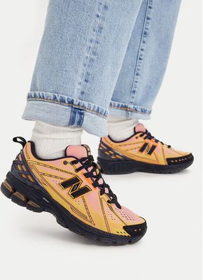 Buty sportowe damskie New Balance ze sklepu: MODIVO w kategorii: Buty sportowe damskie - zdjęcie WP-EBWP-BKLVO-LN0_0000306385894