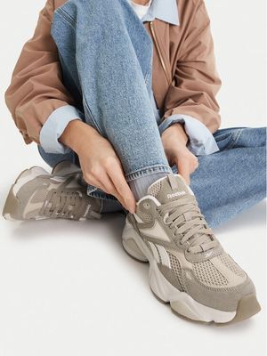Buty sportowe damskie na wiosnę Reebok ze sklepu: MODIVO w kategorii: Buty sportowe damskie - zdjęcie WP-EBWP-BKLVO-LN0_5906751496152