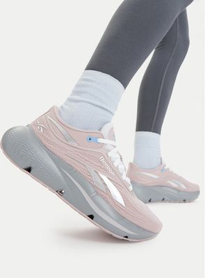 Buty sportowe damskie wiosenne Reebok ze sklepu: MODIVO w kategorii: Buty sportowe damskie - zdjęcie WP-EBWP-BKLVO-LN0_5906751509739