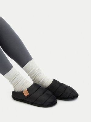 Kapcie damskie na zimę G-Star Raw ze sklepu: MODIVO w kategorii: Kapcie damskie - zdjęcie WP-EBWP-BKLVO-LN0_5906751514498