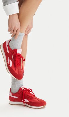 Buty sportowe damskie wiosenne Reebok ze sklepu: MODIVO w kategorii: Buty sportowe damskie - zdjęcie WP-EBWP-BKLVO-LN0_5906751519790