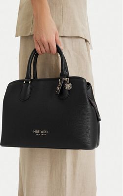 Kuferek elegancki Nine West ze sklepu: MODIVO w kategorii: Kuferki - zdjęcie WP-EBWP-BKLVO-LN0_5906751544051