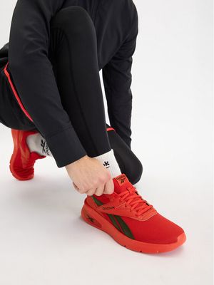 Buty sportowe męskie Reebok ze sklepu: MODIVO w kategorii: Buty sportowe męskie - zdjęcie WP-EBWP-BKLVO-LN0_5906751570135