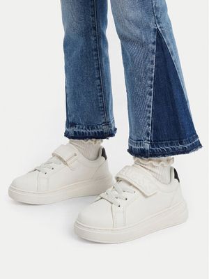 Guess - Buty sportowe dziecięce na wiosnę ze sklepu: MODIVO w kategorii: Buty sportowe dziecięce - zdjęcie WP-EBWP-BKLVO-LN0_5906751755242