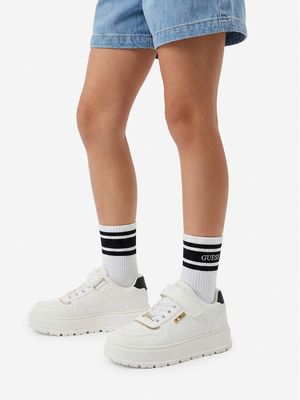 Buty sportowe dziecięce wiosenne Guess ze sklepu: MODIVO w kategorii: Buty sportowe dziecięce - zdjęcie WP-EBWP-BKLVO-LN0_5906751757765