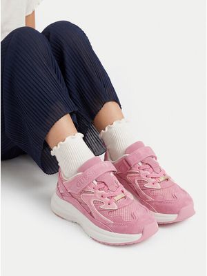 Buty sportowe dziecięce Guess ze sklepu: MODIVO w kategorii: Buty sportowe dziecięce - zdjęcie WP-EBWP-BKLVO-LN0_5906751758359