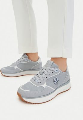 Buty sportowe damskie na wiosnę Mexx ze sklepu: MODIVO w kategorii: Buty sportowe damskie - zdjęcie WP-EBWP-BKLVO-LN0_5906751853832