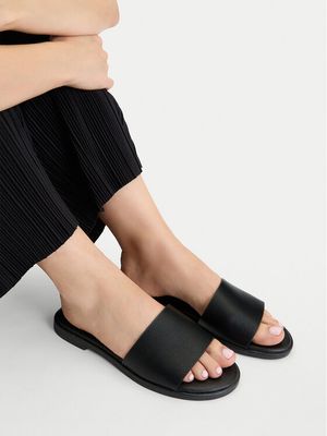 Klapki damskie eleganckie JENNY ze sklepu: MODIVO w kategorii: Klapki damskie - zdjęcie WP-EBWP-BKLVO-LN0_5906751905586