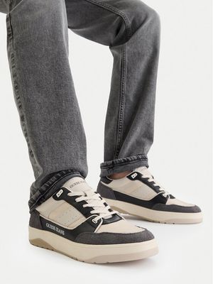 Buty sportowe męskie wiosenne Guess Jeans ze sklepu: MODIVO w kategorii: Buty sportowe męskie - zdjęcie WP-EBWP-BKLVO-LN0_5906751955666