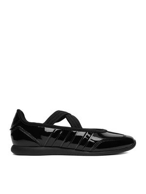Balerinki na wiosnę adidas ze sklepu: MODIVO w kategorii: Balerinki - zdjęcie WP-EBWP-BKLVO-LN0_5907964057383