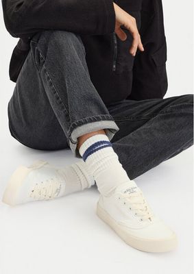 Trampki damskie na wiosnę Guess Jeans ze sklepu: MODIVO w kategorii: Trampki damskie - zdjęcie WP-EBWP-BKLVO-LN0_5907964077893
