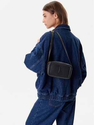 Listonoszka Calvin Klein ze sklepu: MODIVO w kategorii: Listonoszki - zdjęcie WP-EBWP-BKLVO-LN0_8721187018221