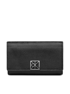 Portfel damski wiosenny Calvin Klein ze sklepu: MODIVO w kategorii: Portfele damskie - zdjęcie WP-EBWP-BKLVO-LN0_8721223893690