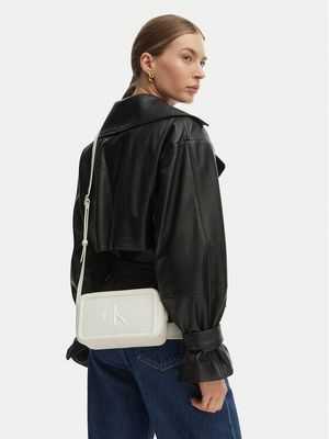 Listonoszka młodzieżowa Calvin Klein ze sklepu: MODIVO w kategorii: Listonoszki - zdjęcie WP-EBWP-BKLVO-LN0_8721223894390